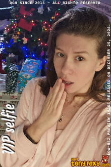 Finally everyone will be opening them presents 
Merry Christmas!
